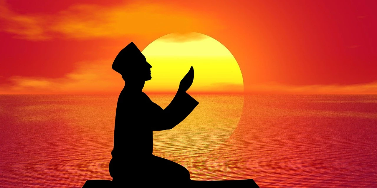 Poto Orang Berdoa – Ifoxsoft.com - SEON Digital Marketing